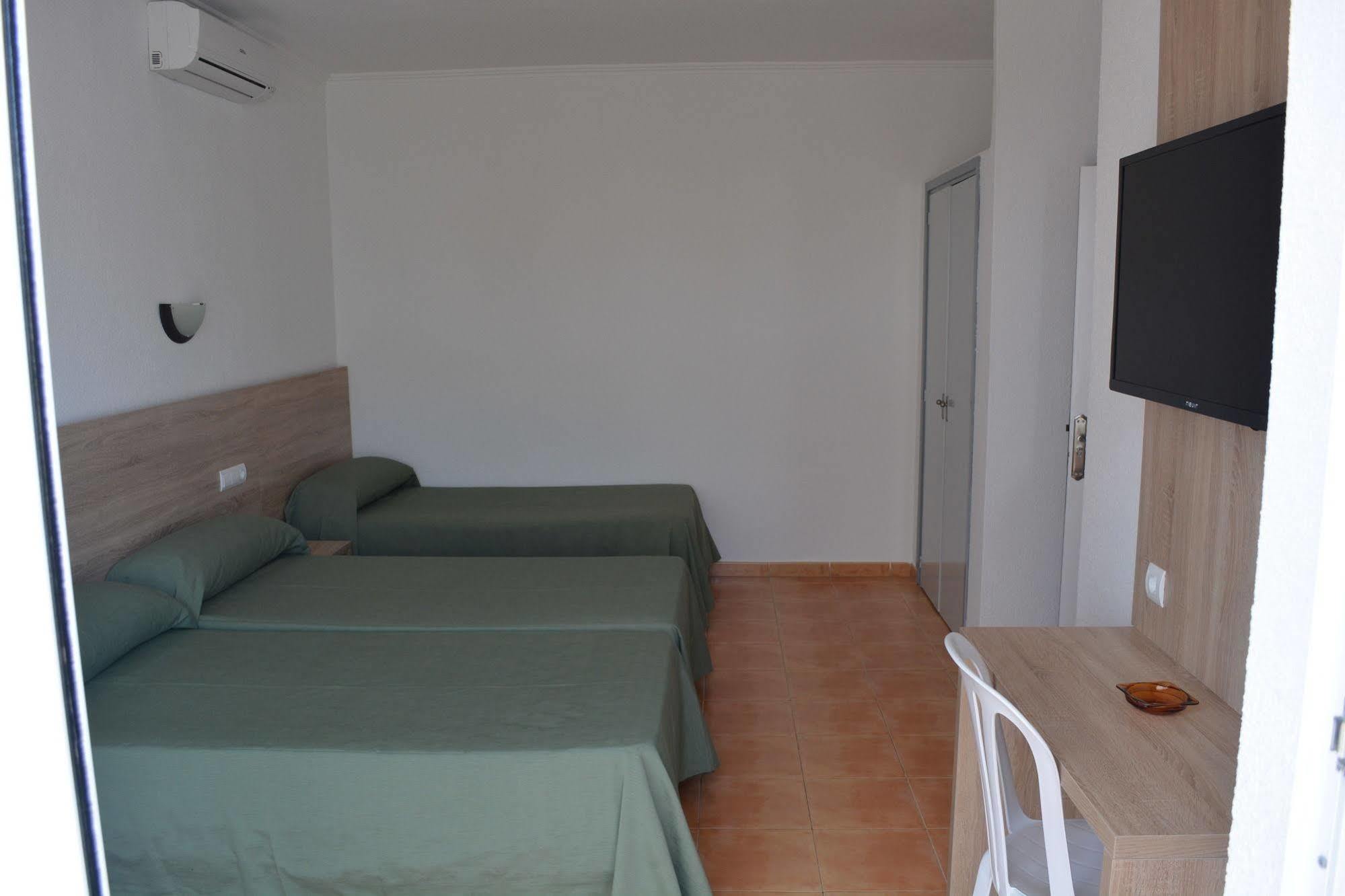 Hostal Anibal - Ab Group San Antonio  Exterior photo